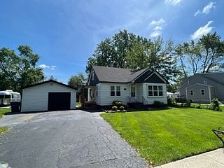 3rd image of 9707 Normandy Ave
