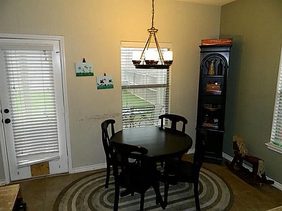 4th image of 2101 Helmoken Falls Dr