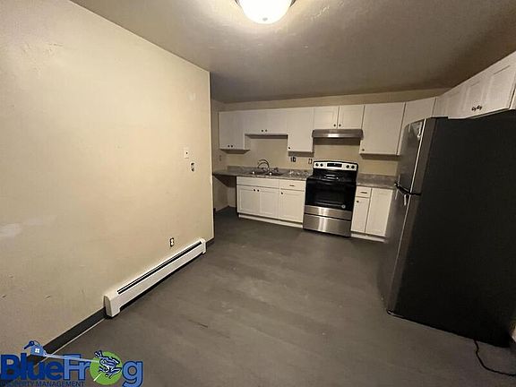 3rd image of 311 Leeland St #5