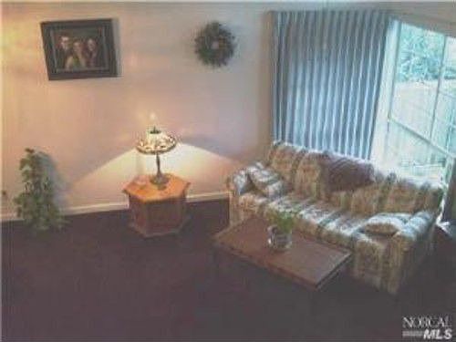3rd image of 255 Dartmouth Way