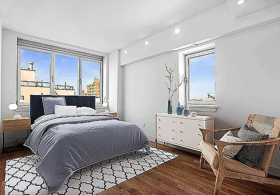 5th image of 344 E 110th St #7E