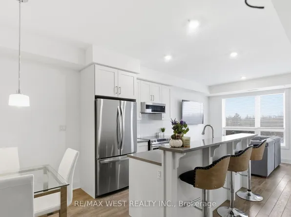 2 Adam Sellers St #412, Markham, ON L6B 1N2