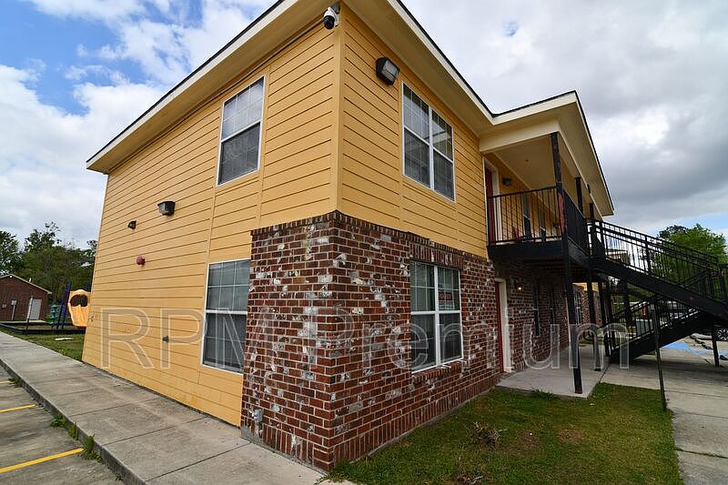 1st image of 5691 Villa Ln APT A