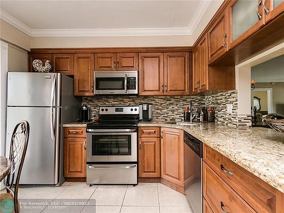 4th image of 1350 Atlantic Shores Blvd APT 311