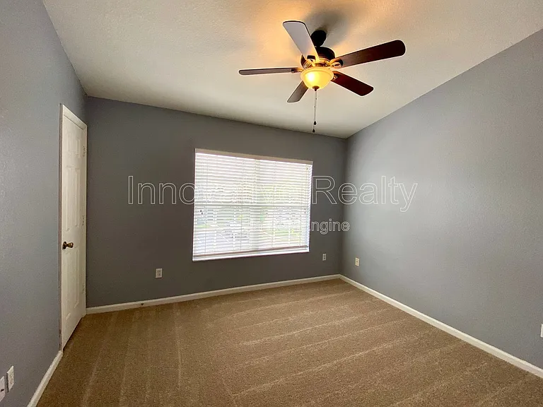 720 Shropshire Loop — Photo 12