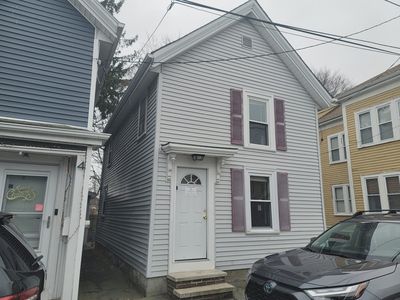6 Jacobs St, Peabody, MA, 01960