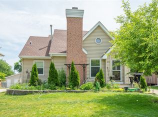 4753 70th Pl, Urbandale, IA 50322