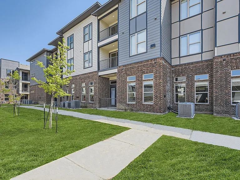Westview Heights at Denton — Photo 13