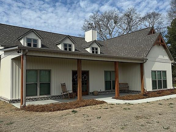 5th image of 211 Harbor Ln