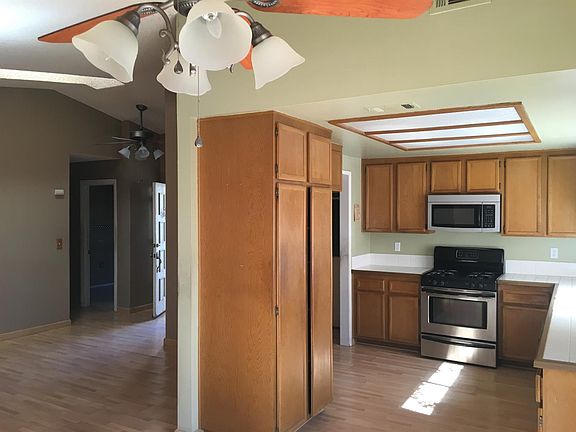 3rd image of 13800 Tropicana Dr
