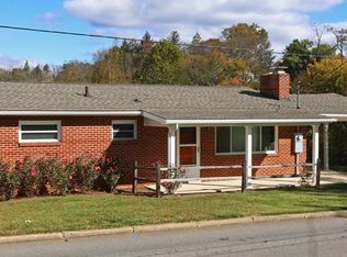 172 Substation Rd, Canton, NC 28716