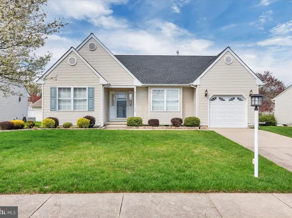 120 Flagstone Way, Sewell, NJ 08080
