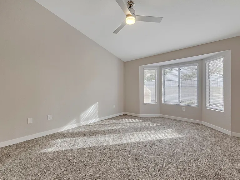 8705 Prairie Hill Dr — Photo 18