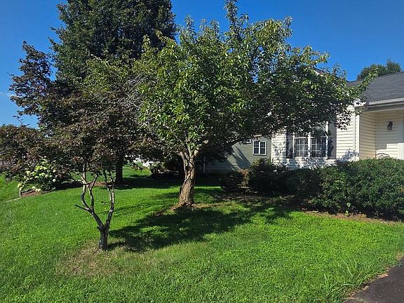 4th image of 451 Kearns Dr