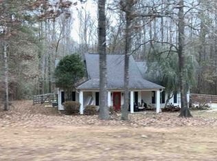 254 Beaver Chase Ln, Gay, GA 30218