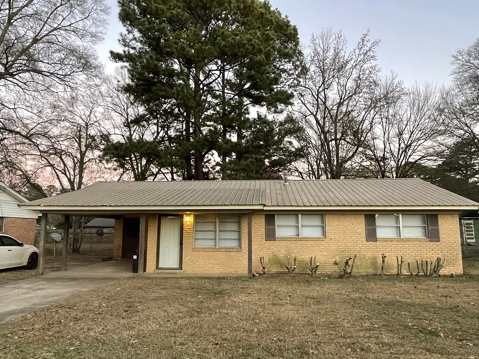 3606 Minden Avenue - 1 — Photo 1