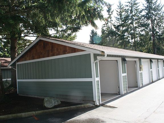 3rd image of 1716 E Pioneer Ave APT 1