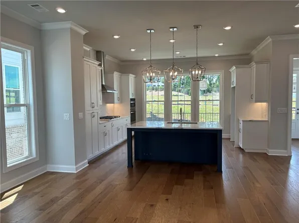 106 Stonehouse Dr, Cumming, GA 30040