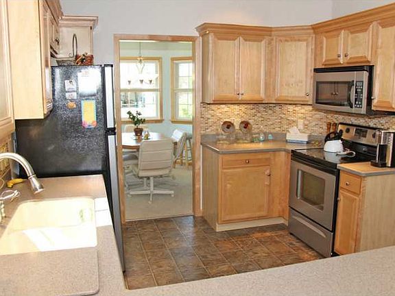 4th image of 6295 Meadowland Cir #82