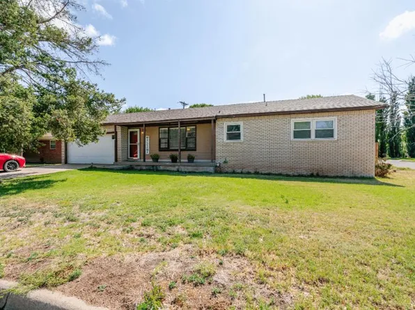 1421 Elm Ave, Dalhart, TX 79022