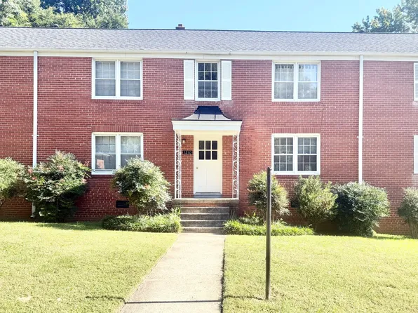 1210 Whilden Pl #B, Greensboro, NC 27408