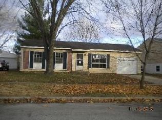 8713 Wakefield Dr, Machesney Park, IL 61115