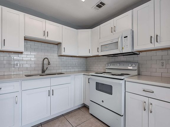 4th image of 803 NE 3rd St