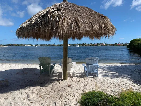 700 Scotia Drive #303, Hypoluxo, FL 33462