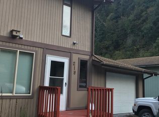 219 Lowell Canyon Rd, Seward, AK 99664