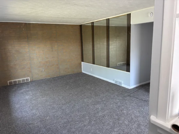 29643 Julius Blvd, Westland, MI 48186