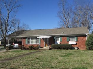 911 Mahr Ave, Lawrenceburg, TN 38464
