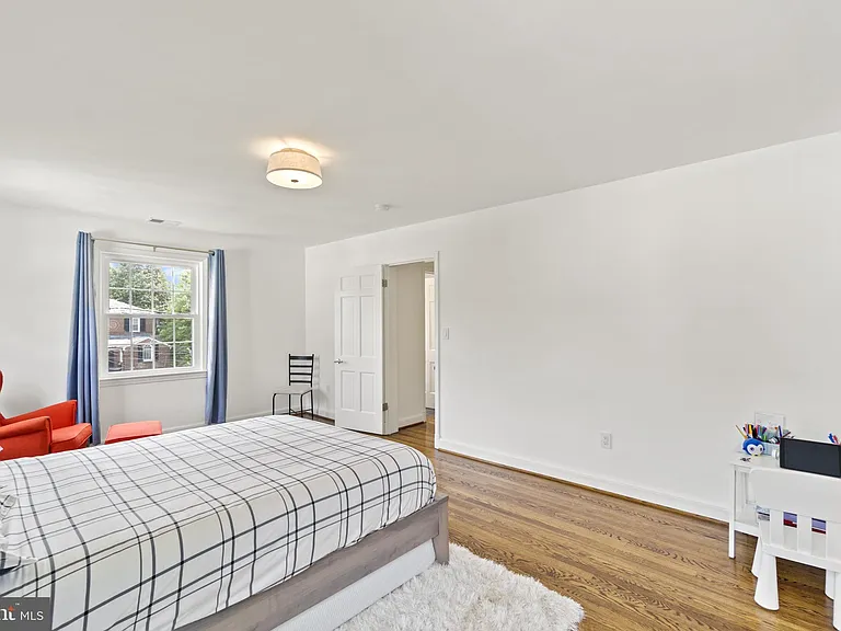 3901 Woodbine St — Photo 20