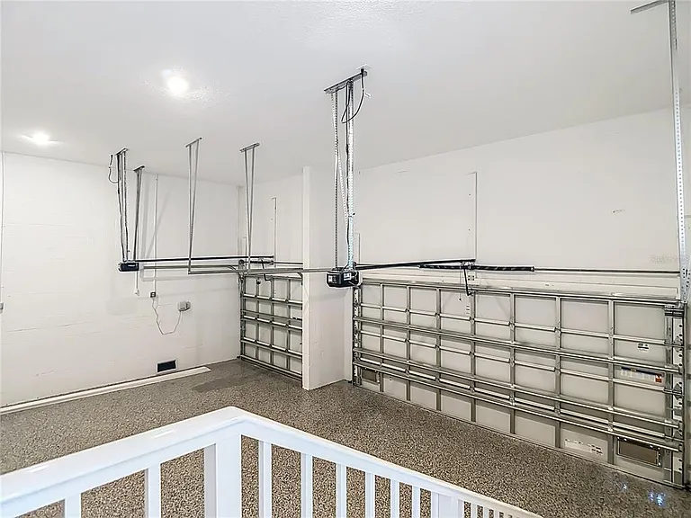 410 S West Shore Blvd — Photo 75