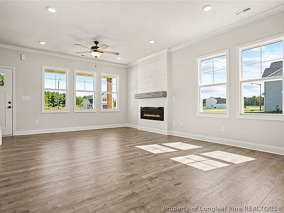5th image of 147 Evelene Way