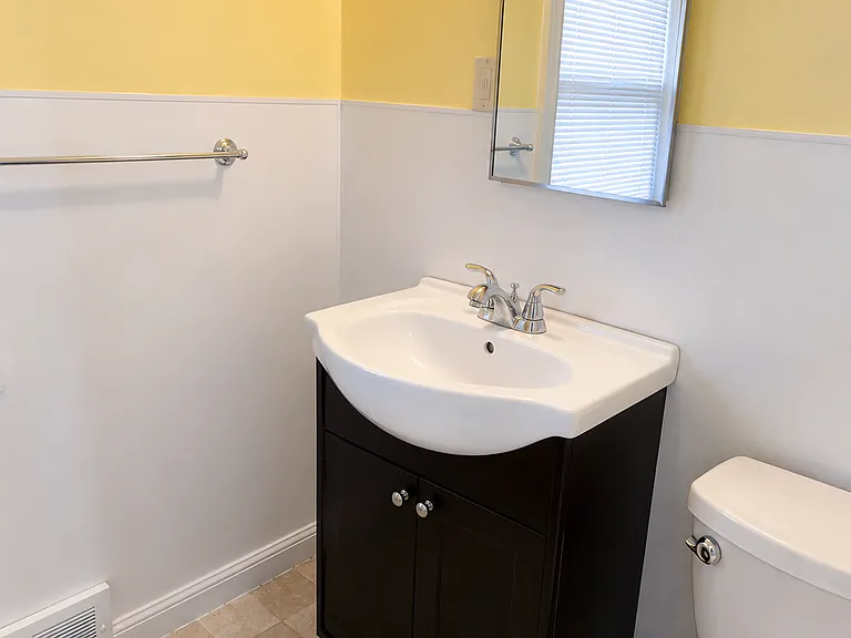 1010 Farrington St — Photo 3