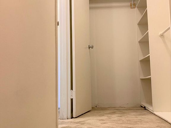 4th image of 801 N Pitt St APT 908