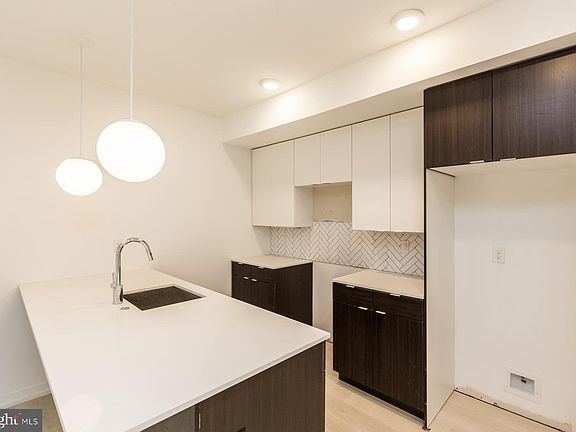 3rd image of 1247 N 27th St Unit B