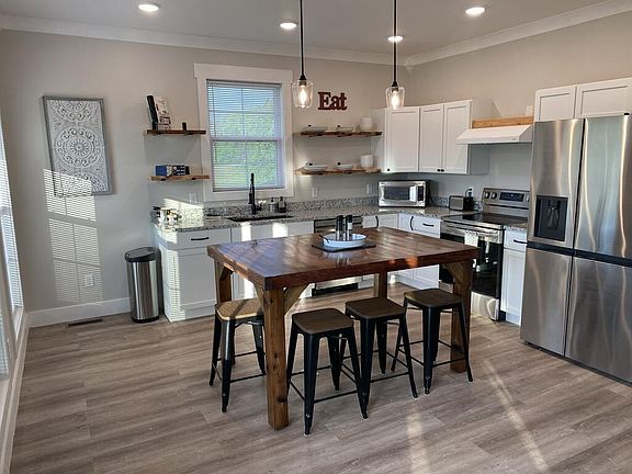 4th image of 118 Culper Trl