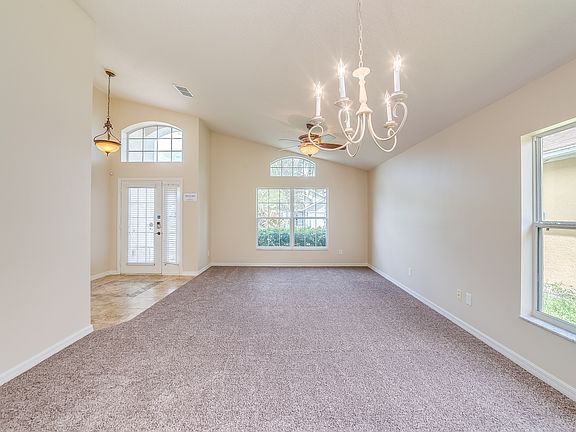 4th image of 1319 Willow Branch Dr