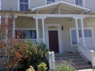 1290 Glenn St, Santa Rosa, CA 95401