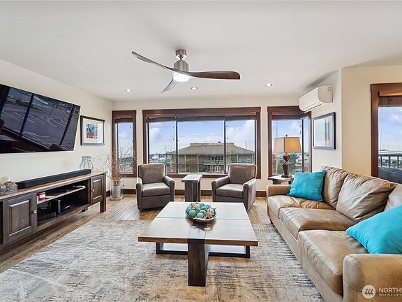 4th image of 601 S 227th Street #401N