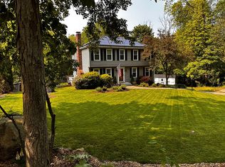 7 Hill St, Medway, MA 02053