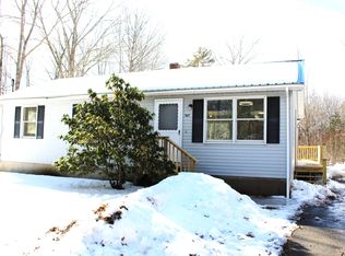 107 Weeks Mills Rd, China, ME 04358