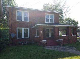 310-312 N Aspen St, Lincolnton, NC 28092