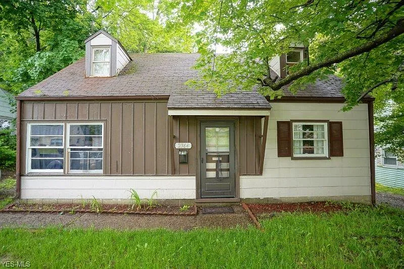 2364 E Bailey Rd photo 1
