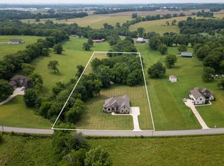 104 Branham Mill Rd, Gallatin, TN 37066