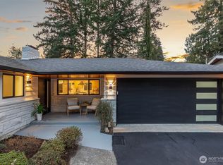 10009 45th Ave NE, Seattle, WA