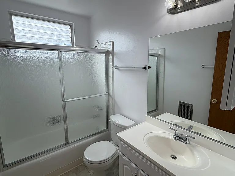 825 Euclid St #5 — Photo 16