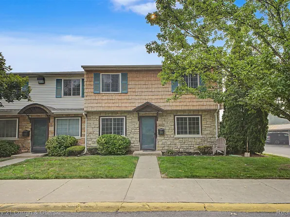 16535 Terrace Village Dr, Taylor, MI 48180