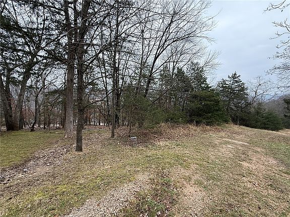 3rd image of Beaver Dr #6